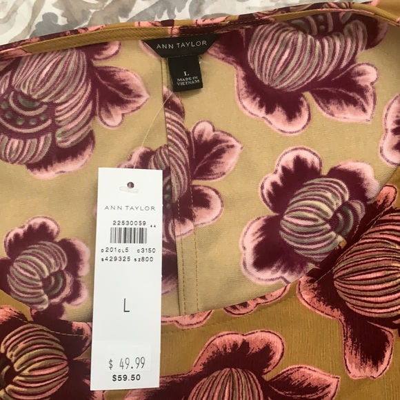Ann Taylor L Floral top - Picture 4 of 4